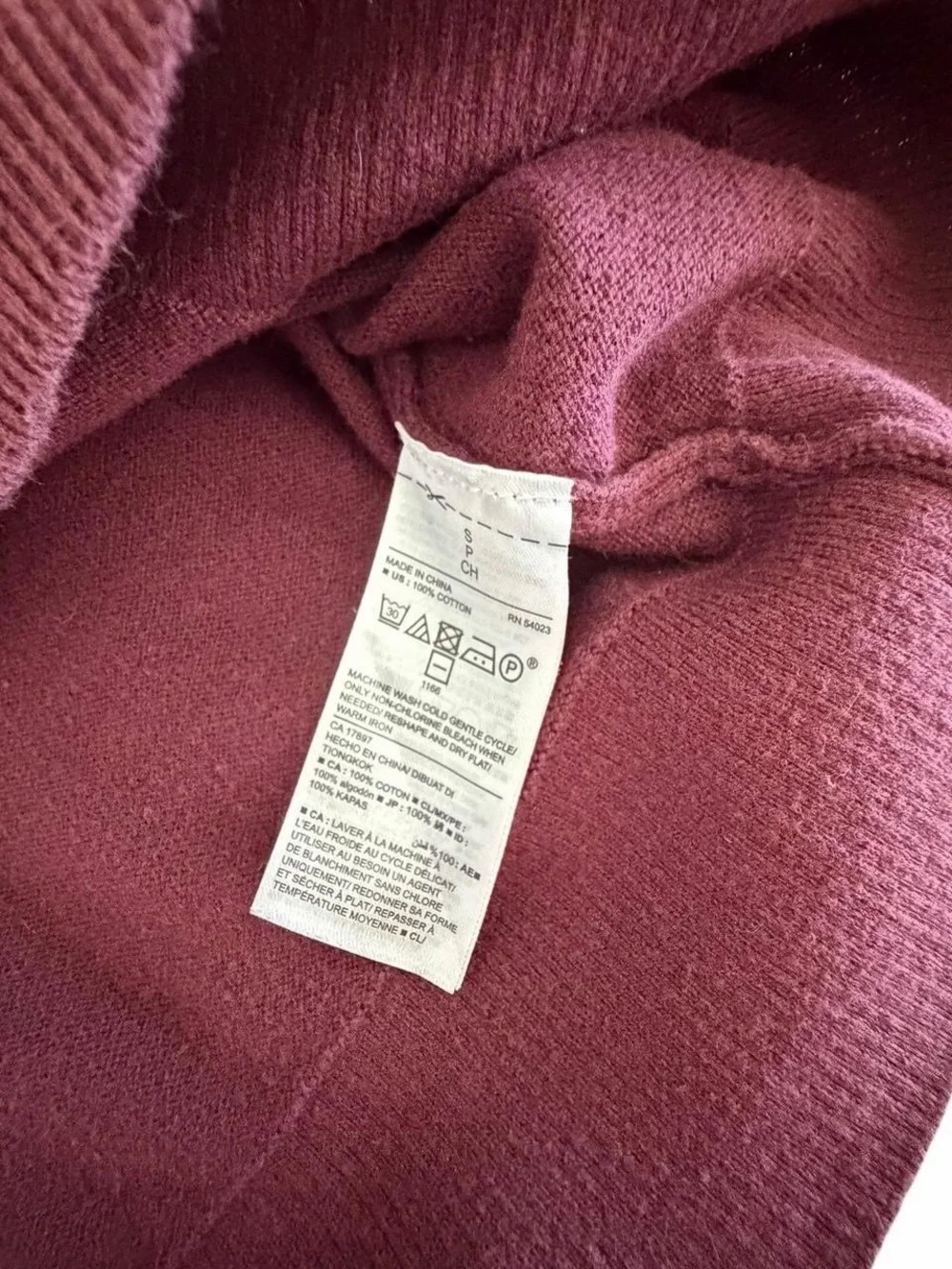 Old Navy Men’s Burgundy V-Neck 100% Cotton Sweater Small